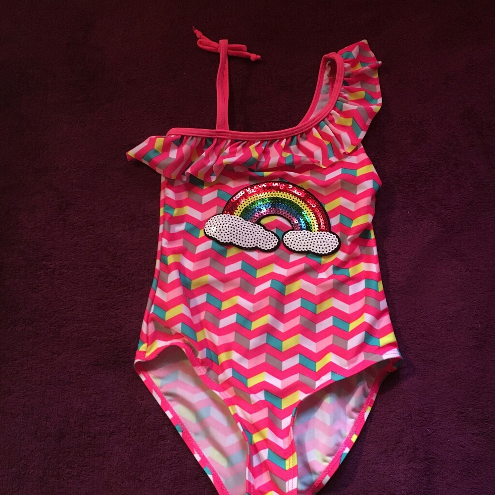 Girlsassorted clothes